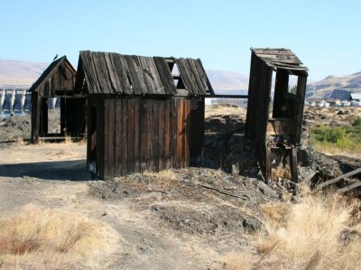 Fishing Village crapper