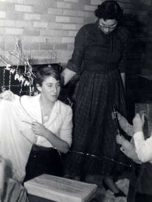 Bryna & Judy - Chanuka 1951.jpg