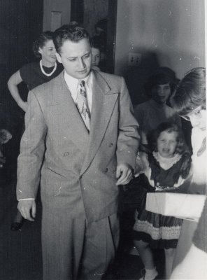 Dave Rosenberg - Chanuka 1951.jpg