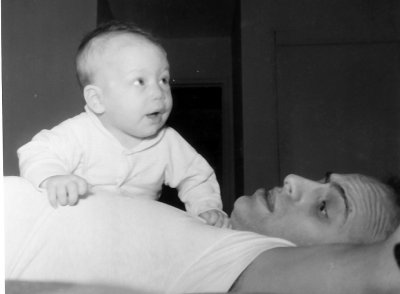 Vic & Susan - Dec 1960 (4 Months).jpg