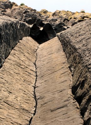 Staffa column