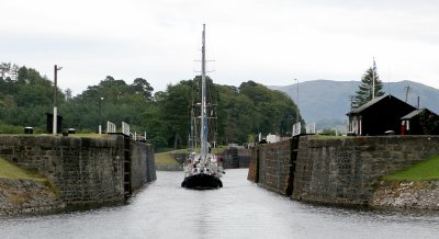 Yacht Sewyt Gair Lochy Locks 2, Caledonian Canal