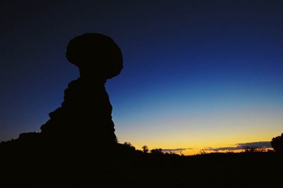 Balanced Rock silhouette