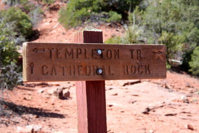 Signpost for Cathedral Rock Trail