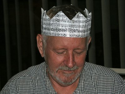 Barry offers a moment of prayer before the band plays