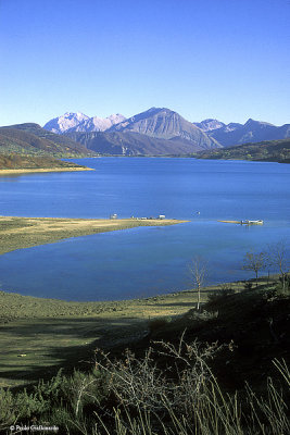 Lago di Campotosto ( Campotosto Lake)