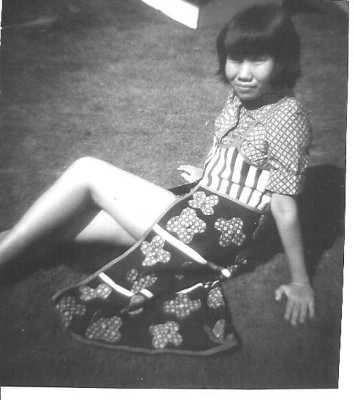 05 - on lawn of Yen-A-Kat just before leaving Thailand -  1972.jpg