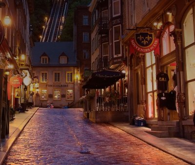 Wet Street ...... in Quebec