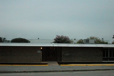 a Flat Roof  of Uvalde Jr. High DSC_2746.jpg