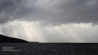 Rays over Lake Te Anau