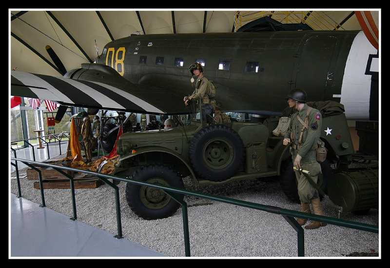 Sainte Mre glise, war museum: C-47