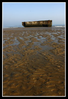 Mulberry port, Arromanches