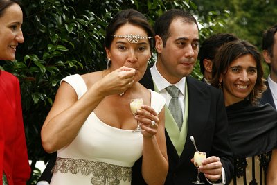 ...mucho hambre....