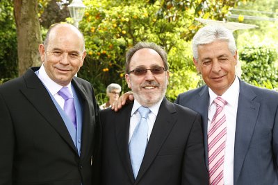 ...y compadres.