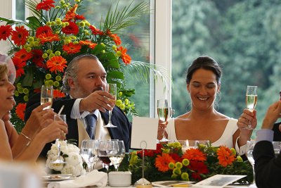 yo propongo el brindis: