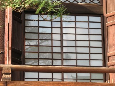 Typical japanese screen doors/windows