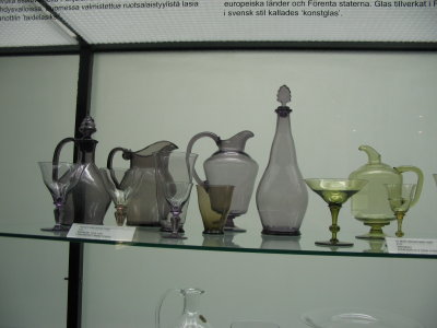 Jugs, flagons, wine glasses