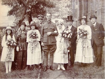 Walter James Parr wedds Dorothy Florence Linter 20/9/1919