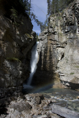 upper falls in Johnston Canyon
