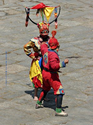 Clown sets up punch!