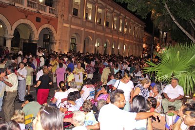 At night everybody enjoys an evening of street dancing