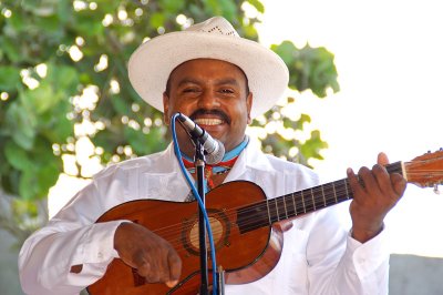 Great performer of Veracruzano music