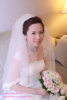 新娘_萱於亞都麗緻飯店之宴客新祕造型紀錄