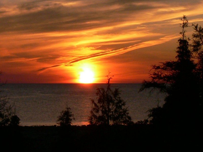 Spectacular sunsets on Lake Huron - Bruce Peninsula