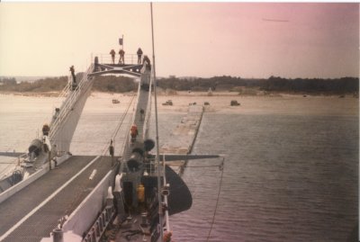 Bow ramp with causeways