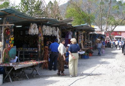 El Valle Market