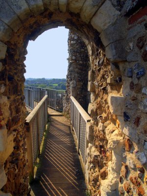Framlingham Castle,the wall walk.