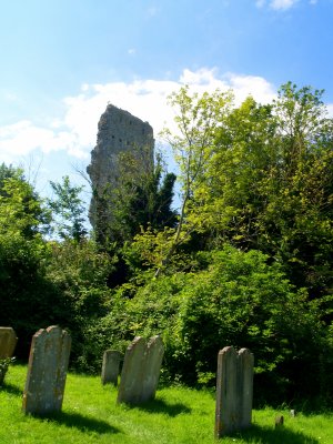 Bramber  Castle, viewed  from  St .Nicholas' churchyard