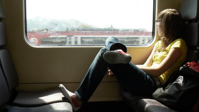 mirando otro tren
