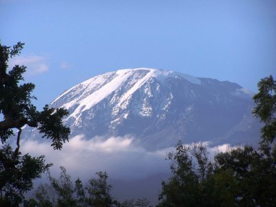 Kilimanjaro s fr Moshi. Vi klifum ekki fjalli - gerum a nst