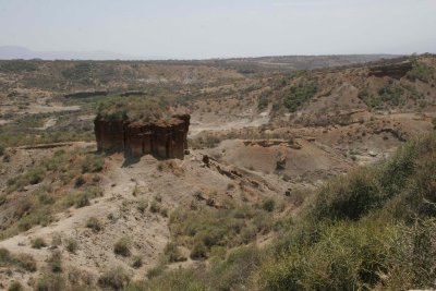 Olduvai Gorge, hr fundust elstu mannvistarleifar, 1,8 millj. ra gmul hauskpa af Hnetubrjts-manni og 3,7 mill. ra ftspor