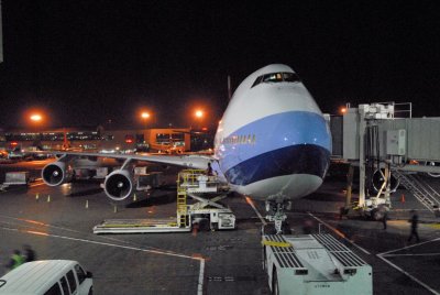 This B747-400 will be fly to Taiwan in midnight.