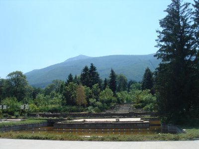 Mount Vitosha behind the museum
