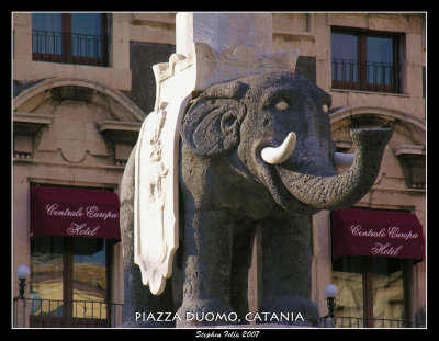 Piazza Duomo_edited-1.jpg