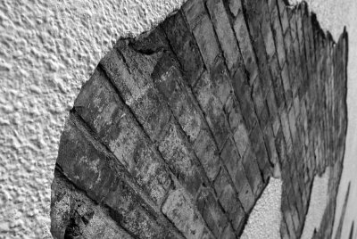wall b&w
