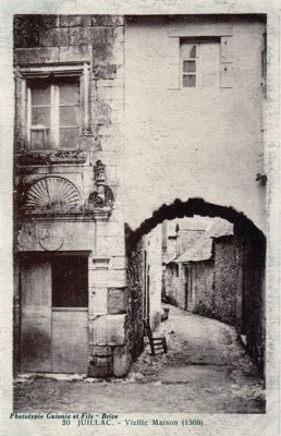 Juillac - Vieille Maison (1369)