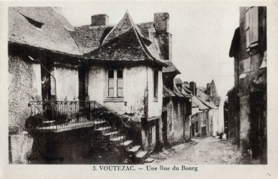 Voutezac - Une Rue du Bourg