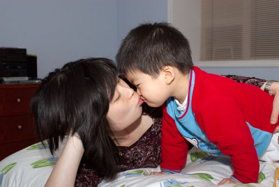 Nathaniel Kissing Mommy