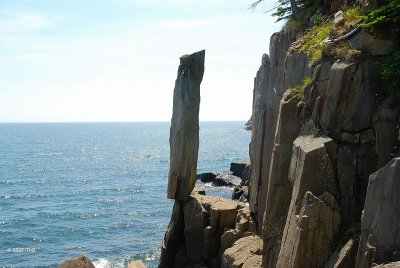 Digby Neck, Balancing Rock