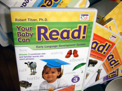 Baby can read (14-8-2007)