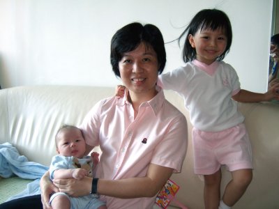 Kwan Ying and Hoho (31-8-2007)