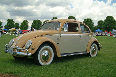 awsome oval window.jpg