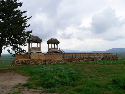 Puerta con torres de la Muralla de Numancia