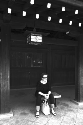 Vic at the Meiji Jingu II (_DSC0980.jpg)