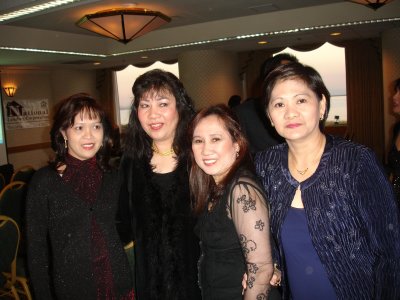 Mai, Mary Ann, Peach & Ludy at the coctail hour