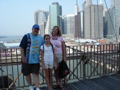 Family on the Brooklyn Bridge